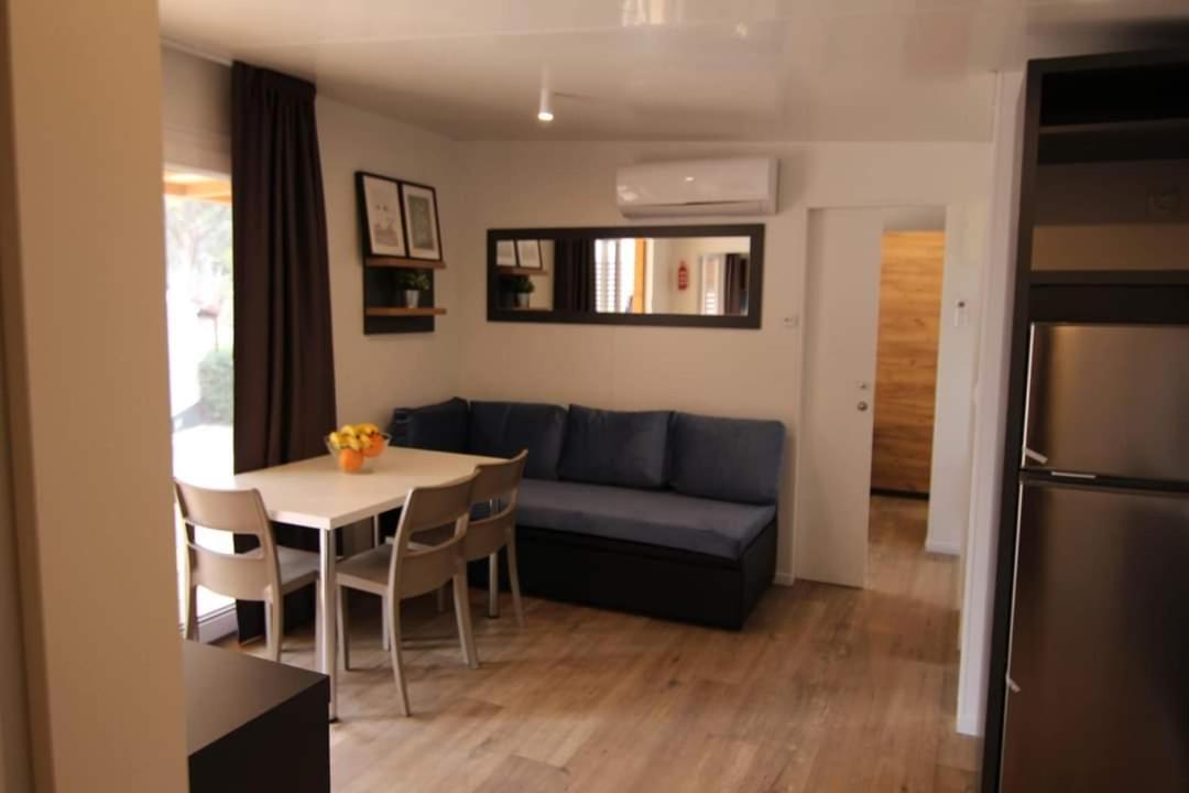 Mobile Home Anamari Biograd Na Moru Buitenkant foto